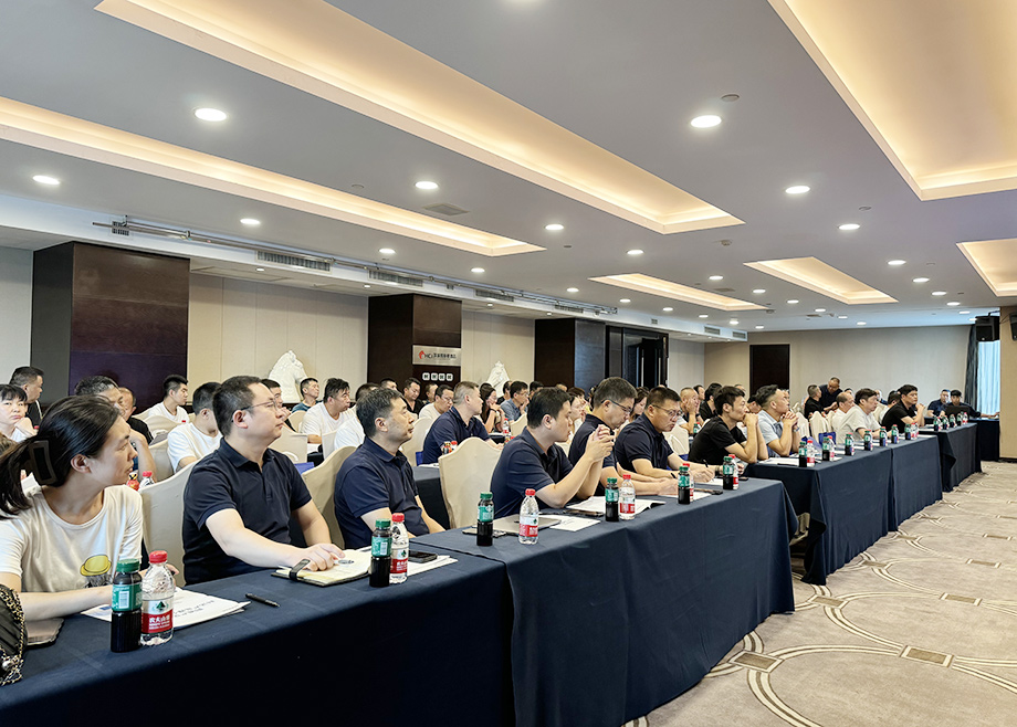 向“新”向“智”向未来！爱游戏（中国）陶机新品推介会走进山西阳城